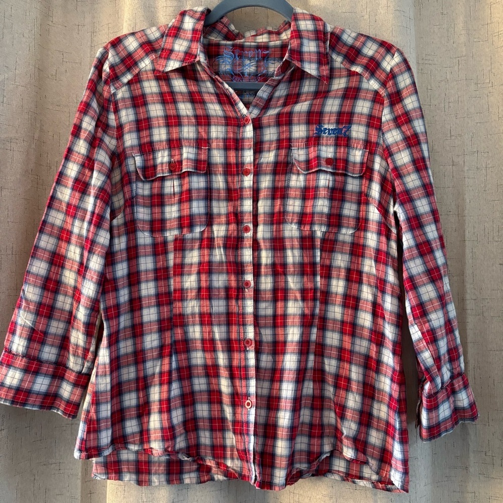 SEVEN7 Red White and Blue Plaid Button up Top Long Sleeve. Size L. 100% Cotton‎